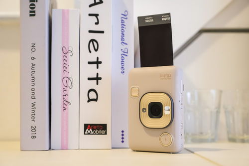 Instax Mini LiPlay 用最宝贵的时光，留住最真实的自己
